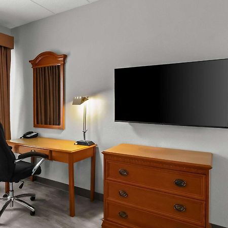 Quality Inn & Suites Cvg Airport Erlanger Buitenkant foto