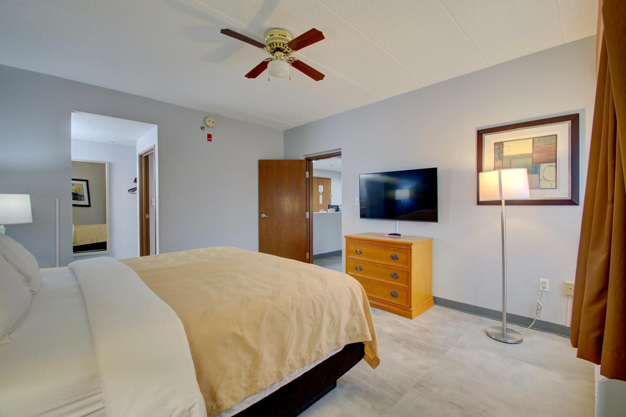Quality Inn & Suites Cvg Airport Erlanger Buitenkant foto