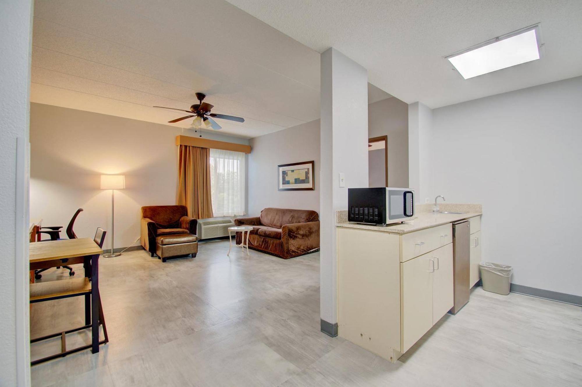 Quality Inn & Suites Cvg Airport Erlanger Buitenkant foto