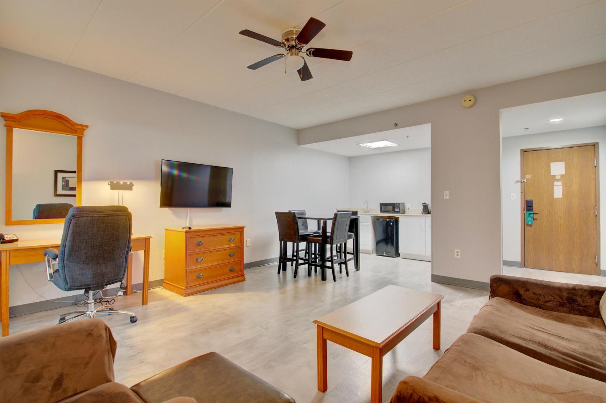 Quality Inn & Suites Cvg Airport Erlanger Buitenkant foto