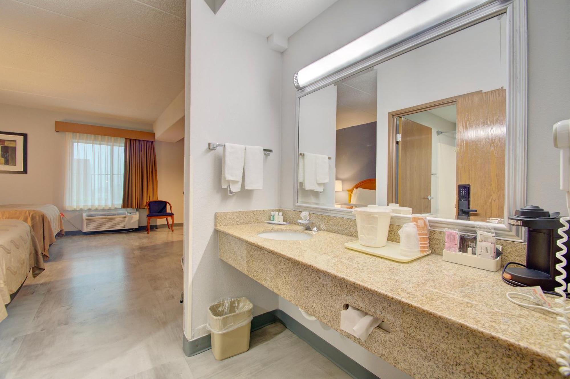 Quality Inn & Suites Cvg Airport Erlanger Buitenkant foto